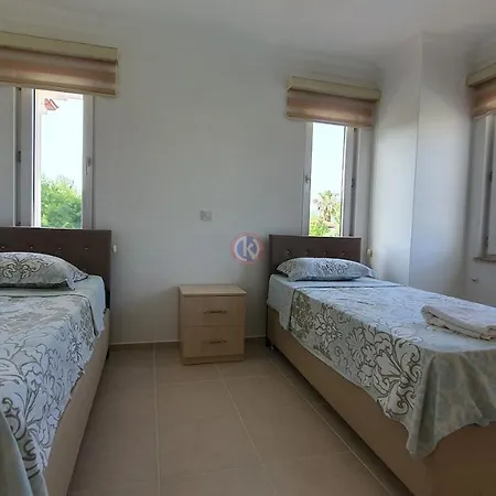 Aymen Villa