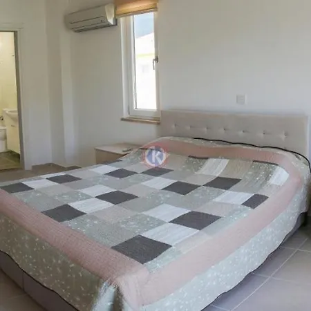 Aymen Villa