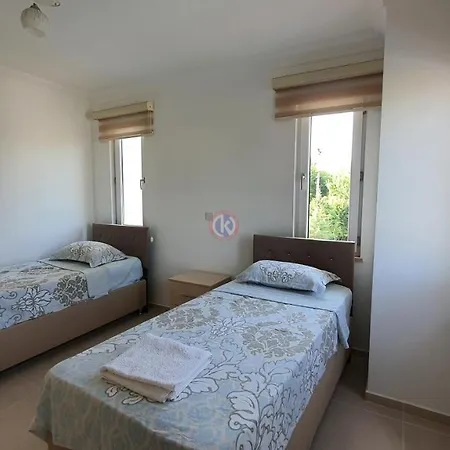 Aymen Villa
